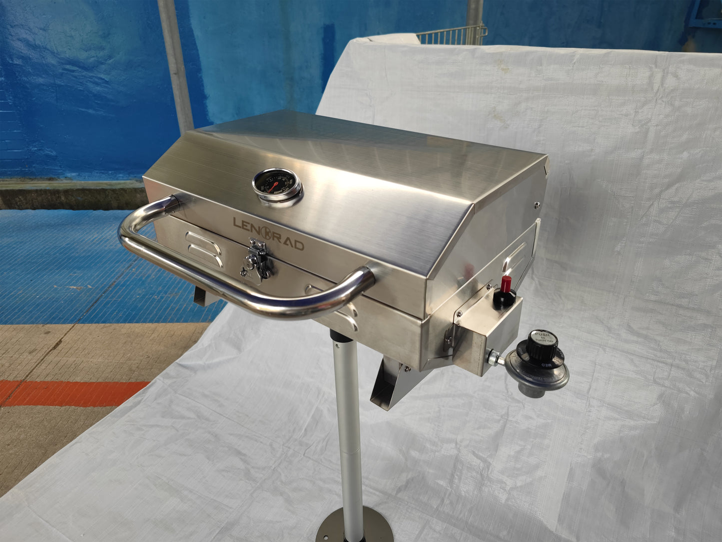 LENORAD Marine Stainless Steel Barbecue | 304 stainless steel+height-adjustable column | With thermometer/igniter | Suitable for yachts/sailboats/docks | Rustproof, durable and easy to clean